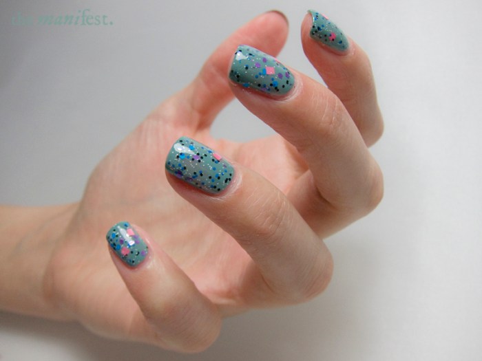 Lush Lacquer Slumber Party. 1 coat on NYX Girls Algae.